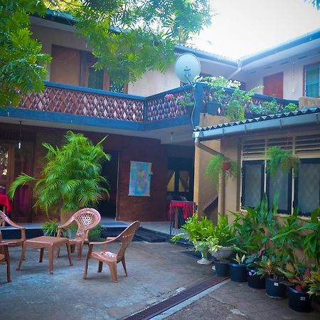 Lake View The Tourist Guest House อนุราธปุระ ภายนอก รูปภาพ